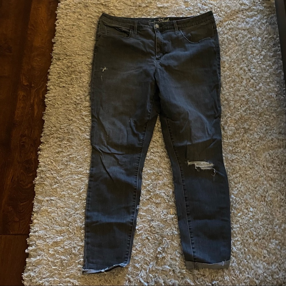 Target- Universal Thread jeans